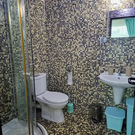 уютен за в сарафово - море, плаж и удобства Apartman *